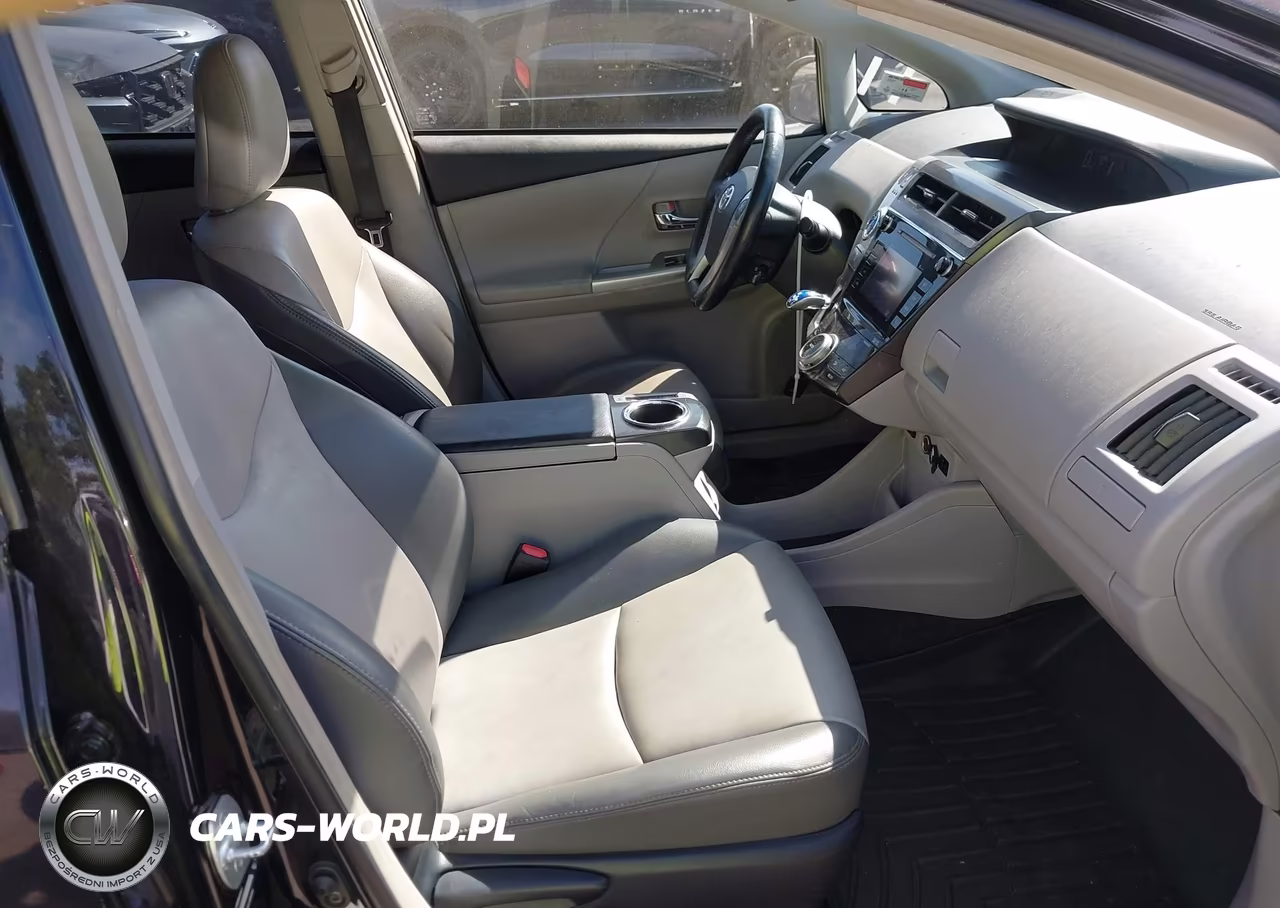2016 Toyota Prius V Four VIN:JTDZN3EU6GJ044241 - 5