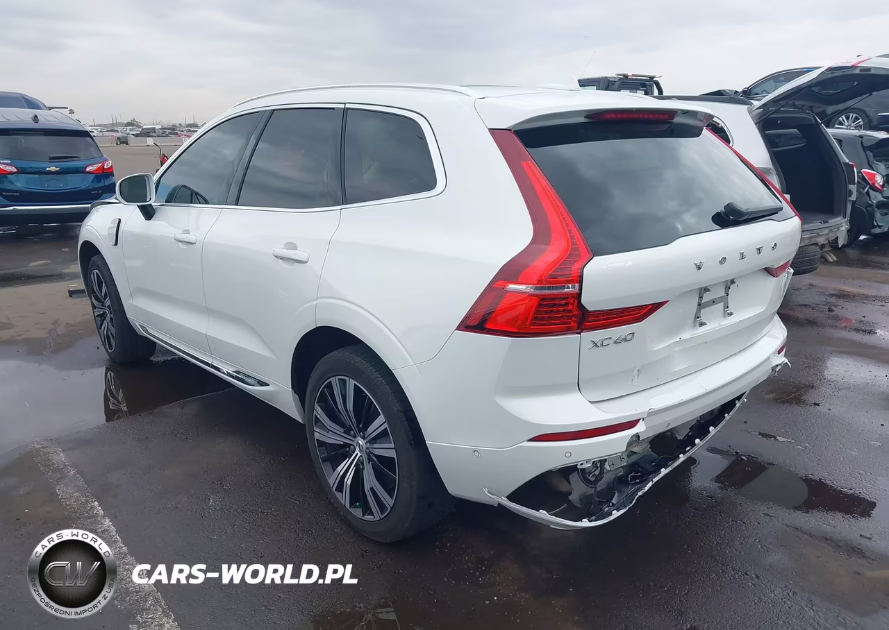 2023 Volvo Xc60 Recharge Plug-In Hybrid T8 Plus Bright Theme VIN:YV4H60DE4P1379321 - 3