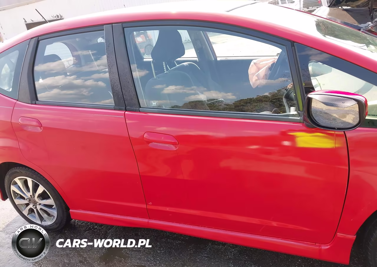 2012 Honda Fit Sport VIN:JHMGE8H58CC014082 - 14
