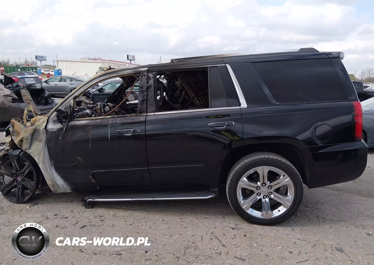 2017 Chevrolet Tahoe Premier VIN:1GNSCCKC8HR400525 - 13