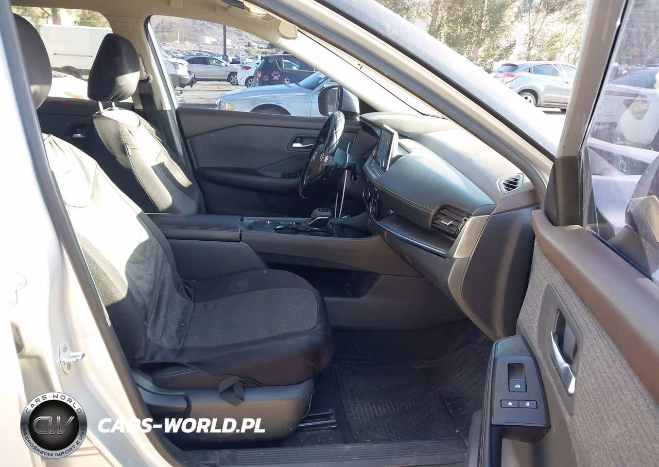 2022 Nissan Rogue Sv Fwd VIN:5N1BT3BA0NC699106 - 5