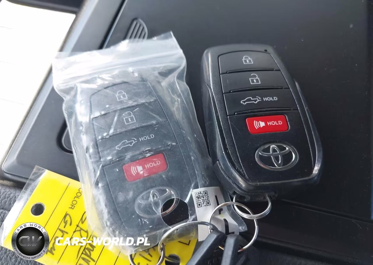 2025 Toyota Tundra Sr5 VIN:5TFLA5DB8SX245139 - 11
