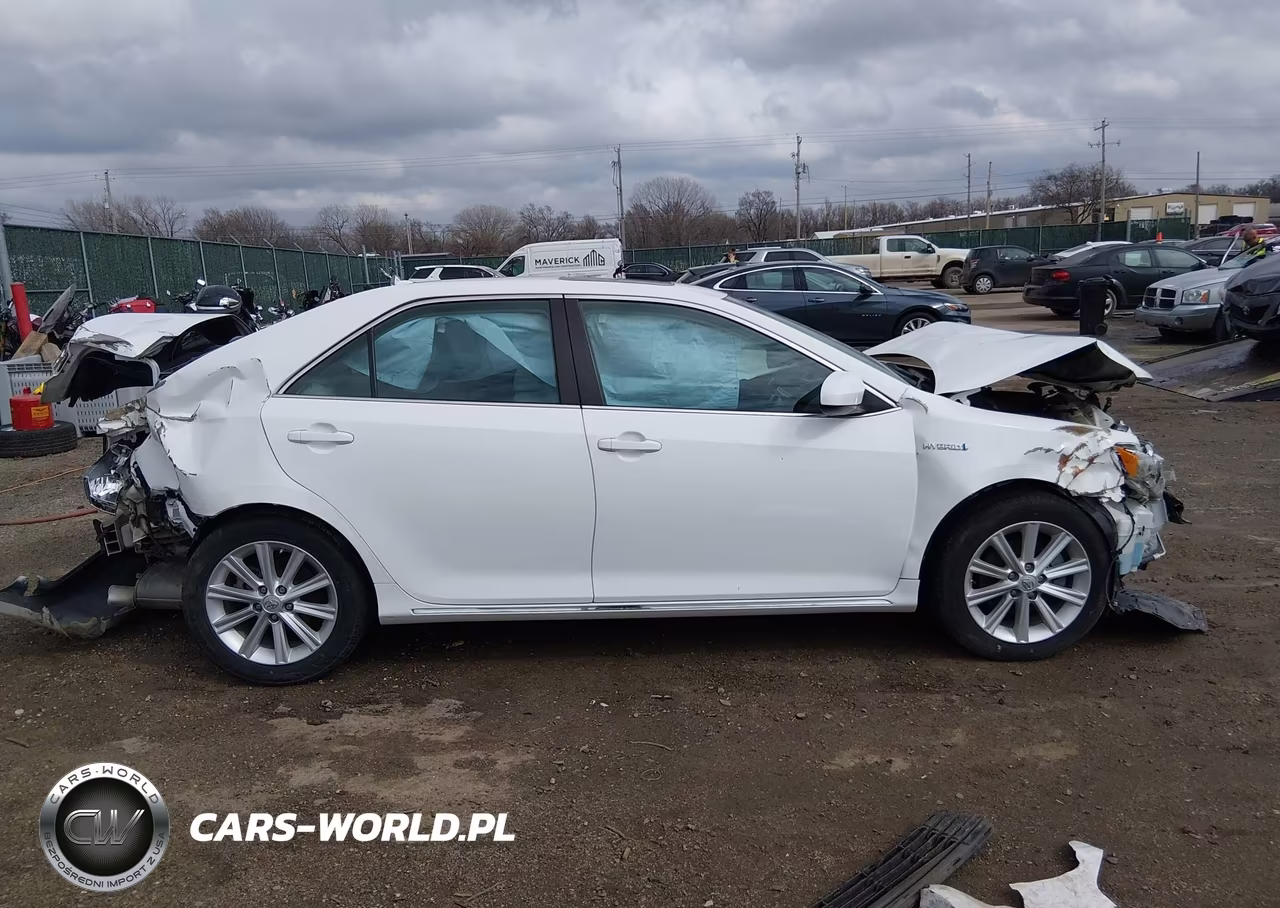 2014 Toyota Camry Hybrid Xle VIN:4T1BD1FK3EU126943 - 14