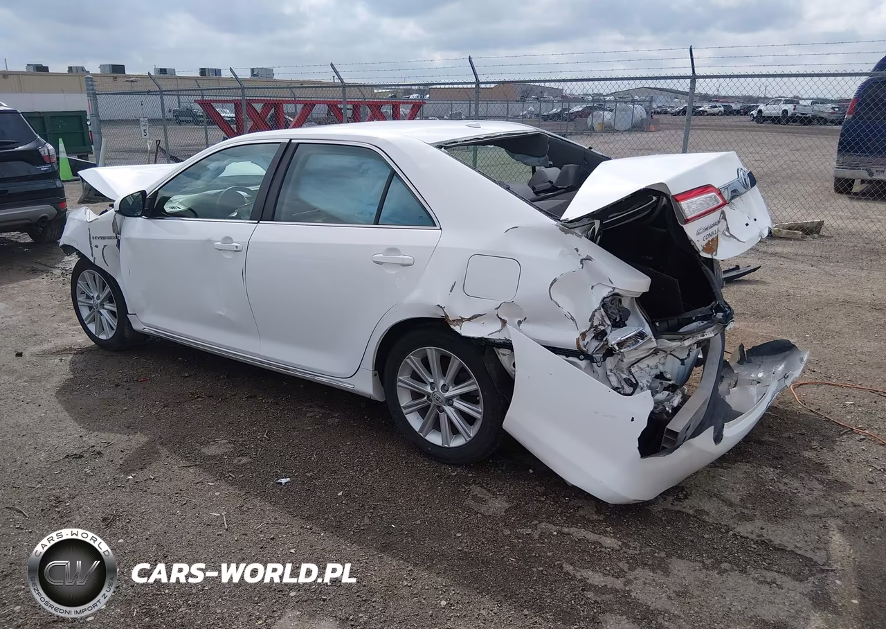 2014 Toyota Camry Hybrid Xle VIN:4T1BD1FK3EU126943 - 3