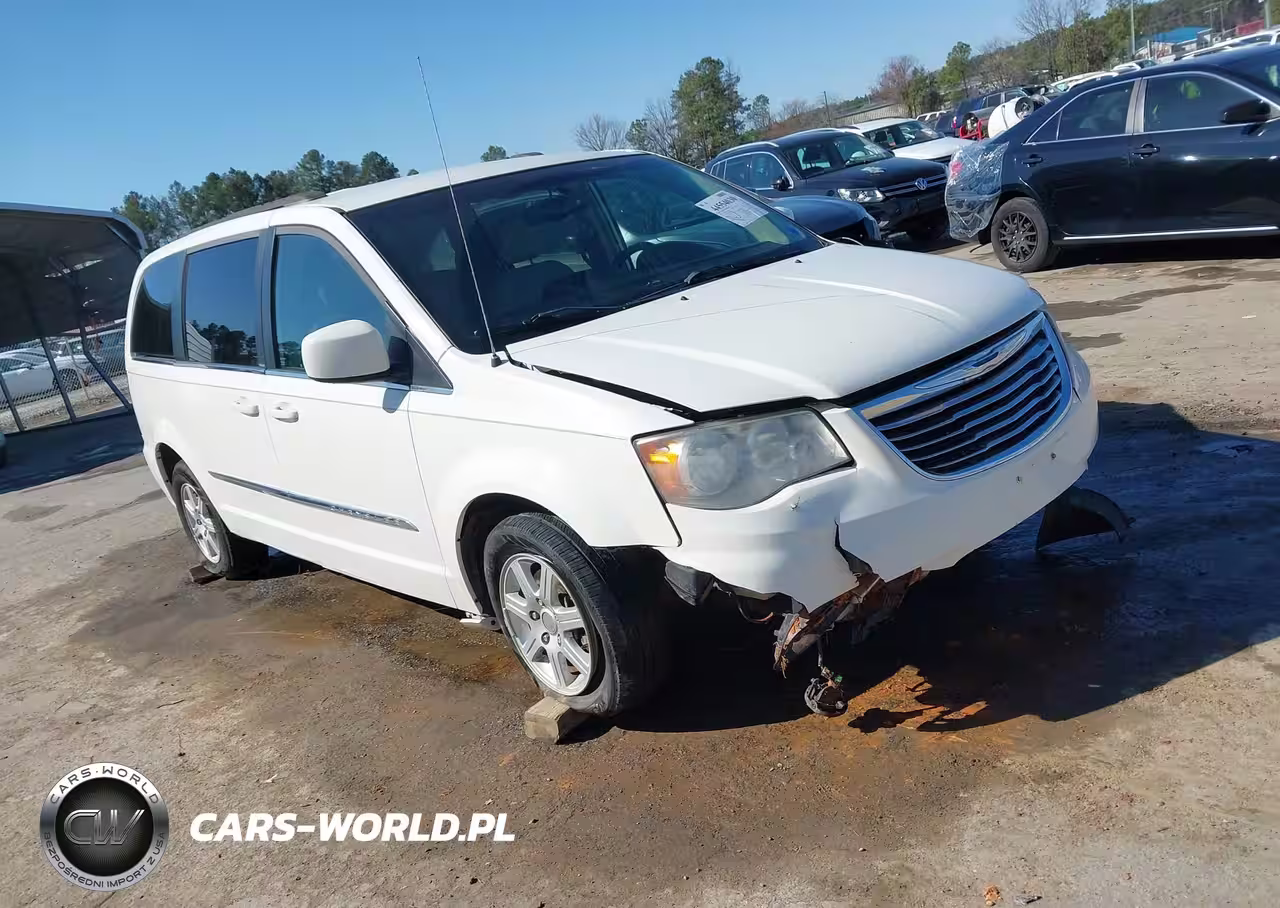 2013 Chrysler Town & Country Touring