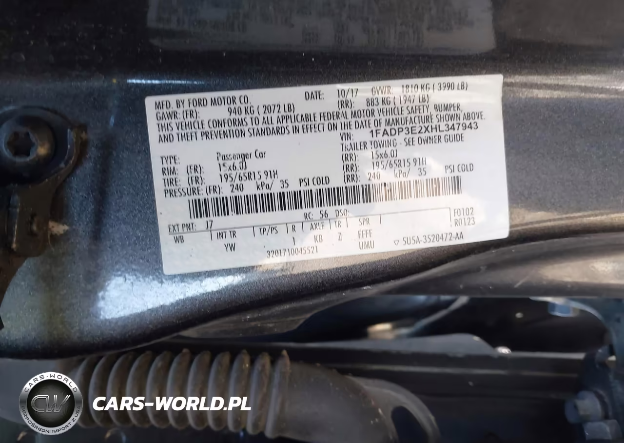 2017 Ford Focus S VIN:1FADP3E2XHL347943 - 9