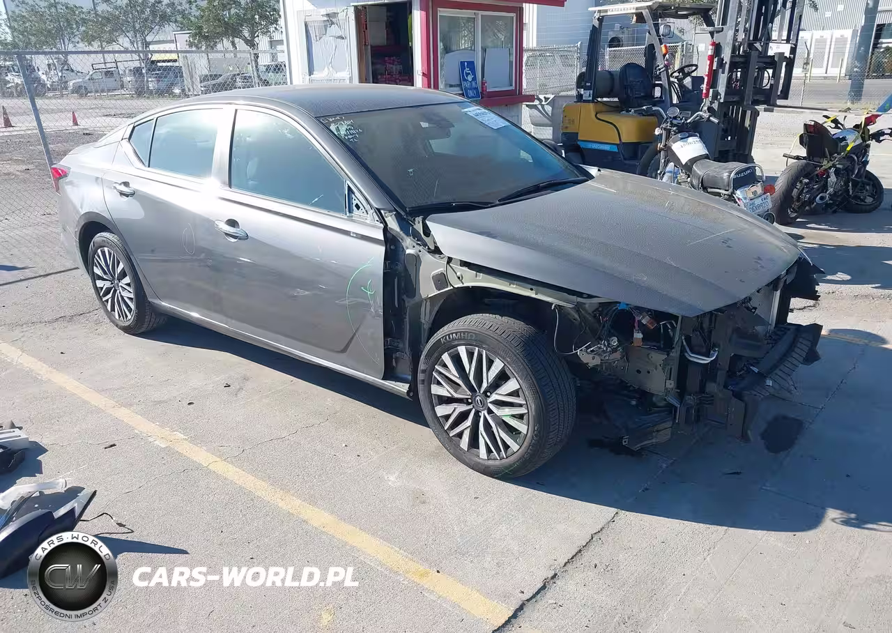 2024 Nissan Altima Sv Fwd