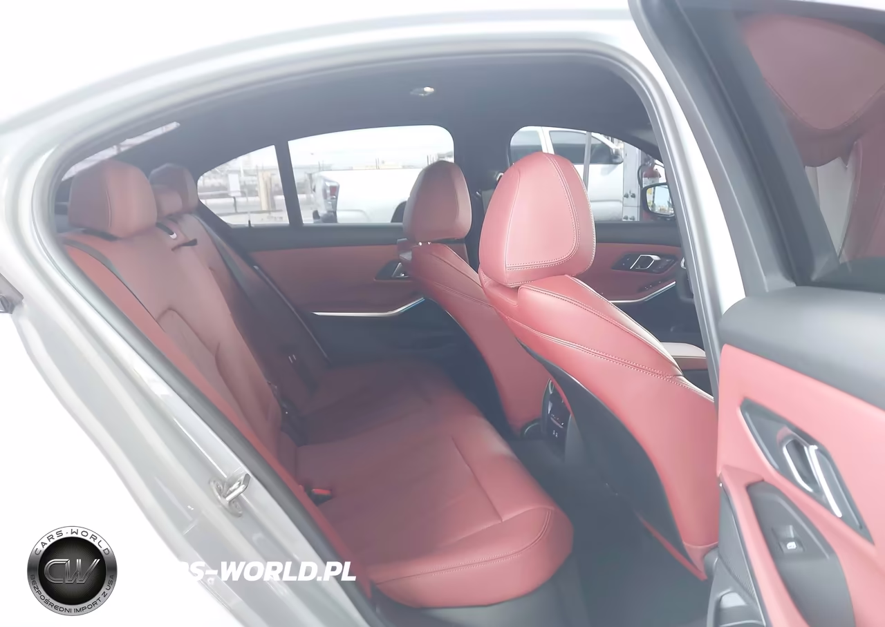 2025 BMW 330I VIN:3MW69CW06S8F64816 - 8