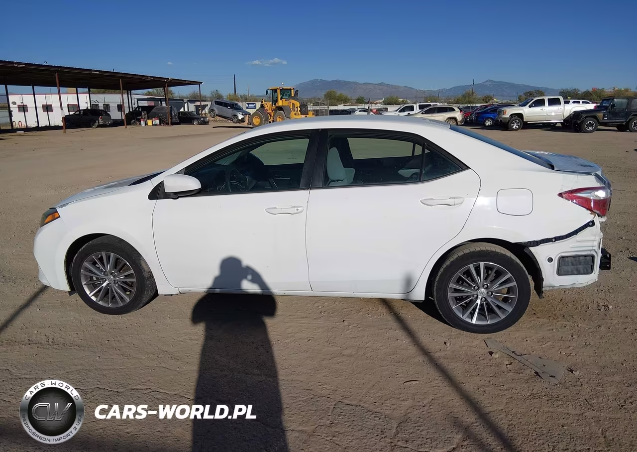 2014 Toyota Corolla Le Plus VIN:5YFBURHE8EP008250 - 14