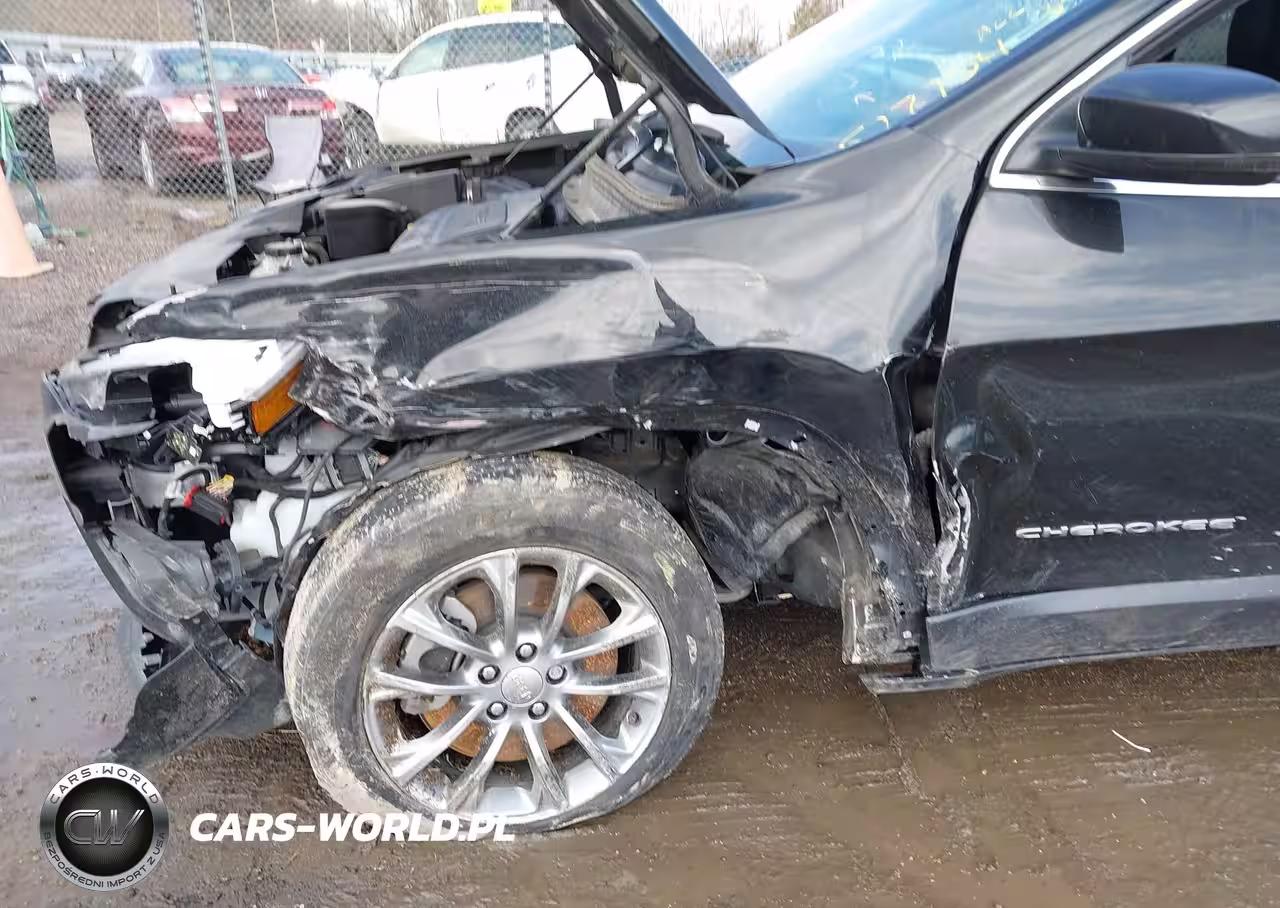 2020 Jeep Cherokee Latitude Plus Fwd VIN:1C4PJLLB8LD577754 - 6