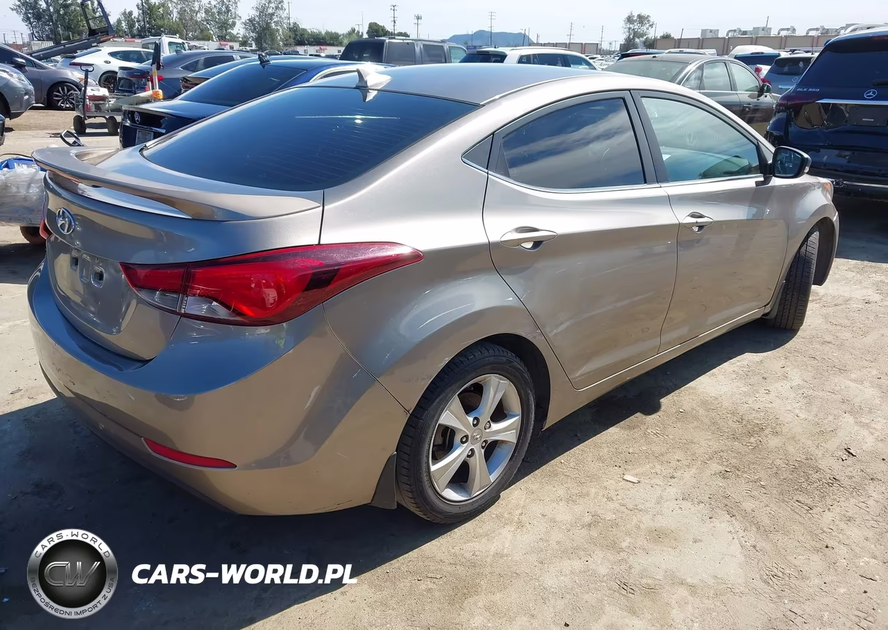 2016 Hyundai Elantra Value Edition VIN:5NPDH4AE4GH668022 - 4