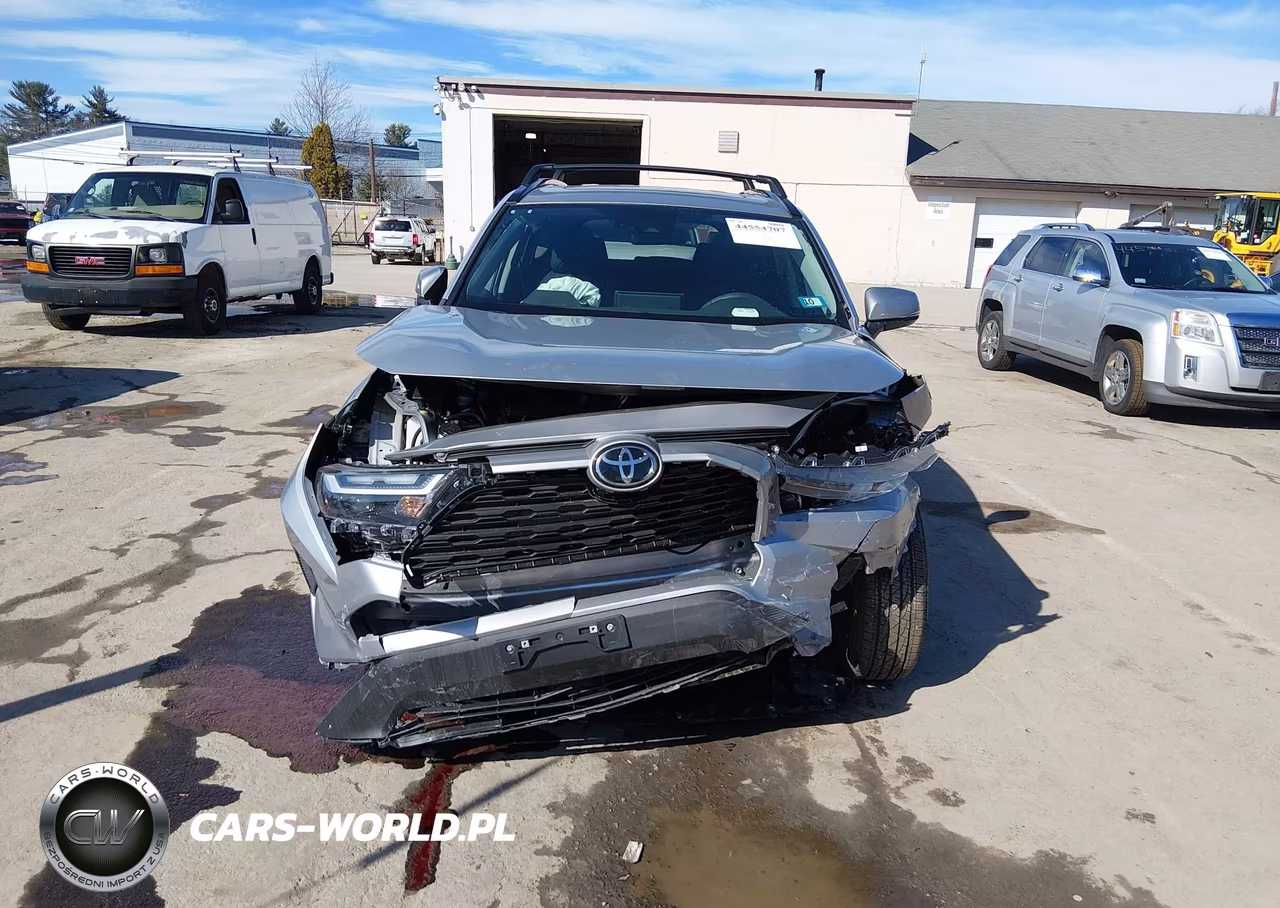 2025 Toyota Rav4 Xle VIN:2T3P1RFV5SW576734 - 13