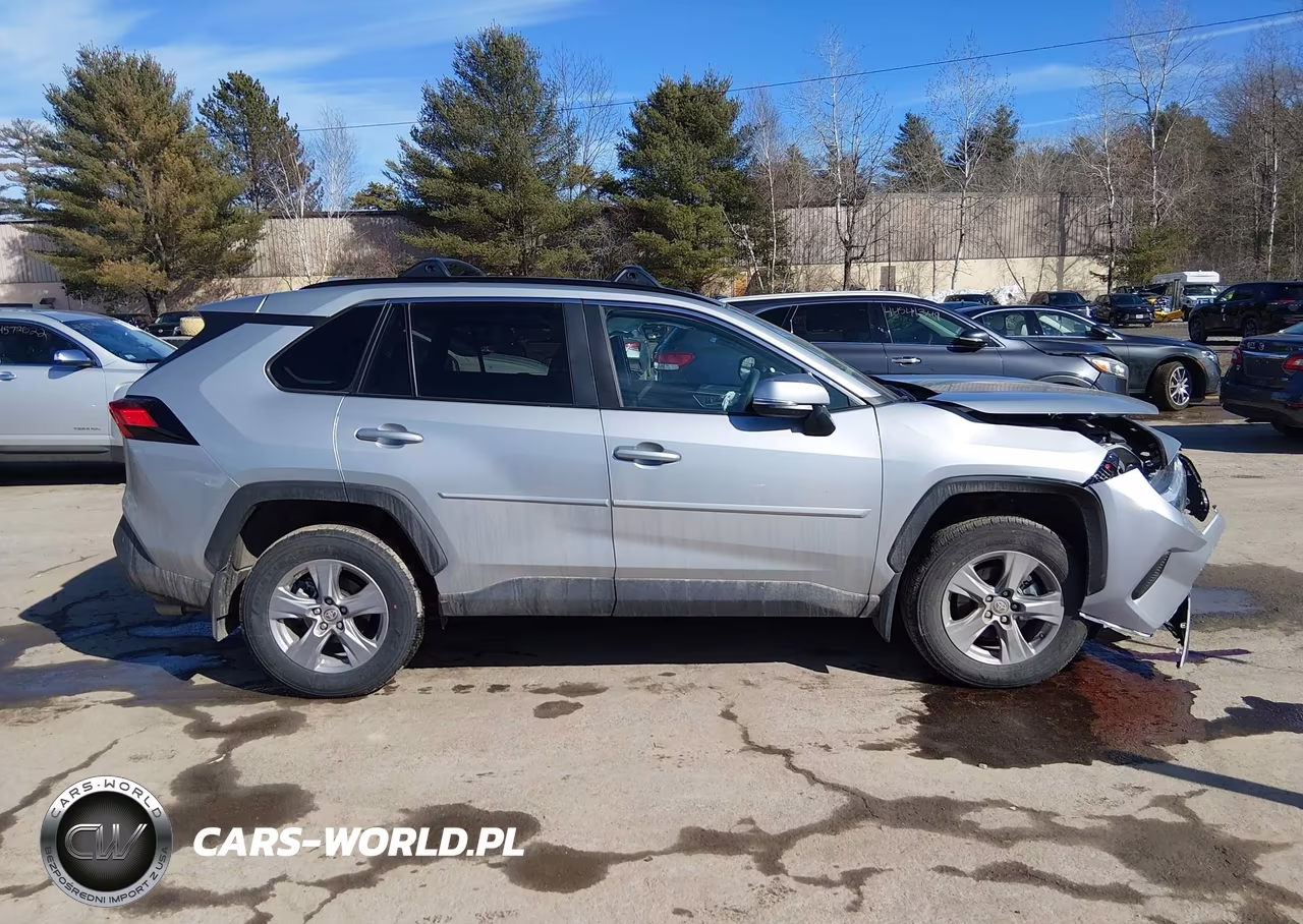 2025 Toyota Rav4 Xle VIN:2T3P1RFV5SW576734 - 14