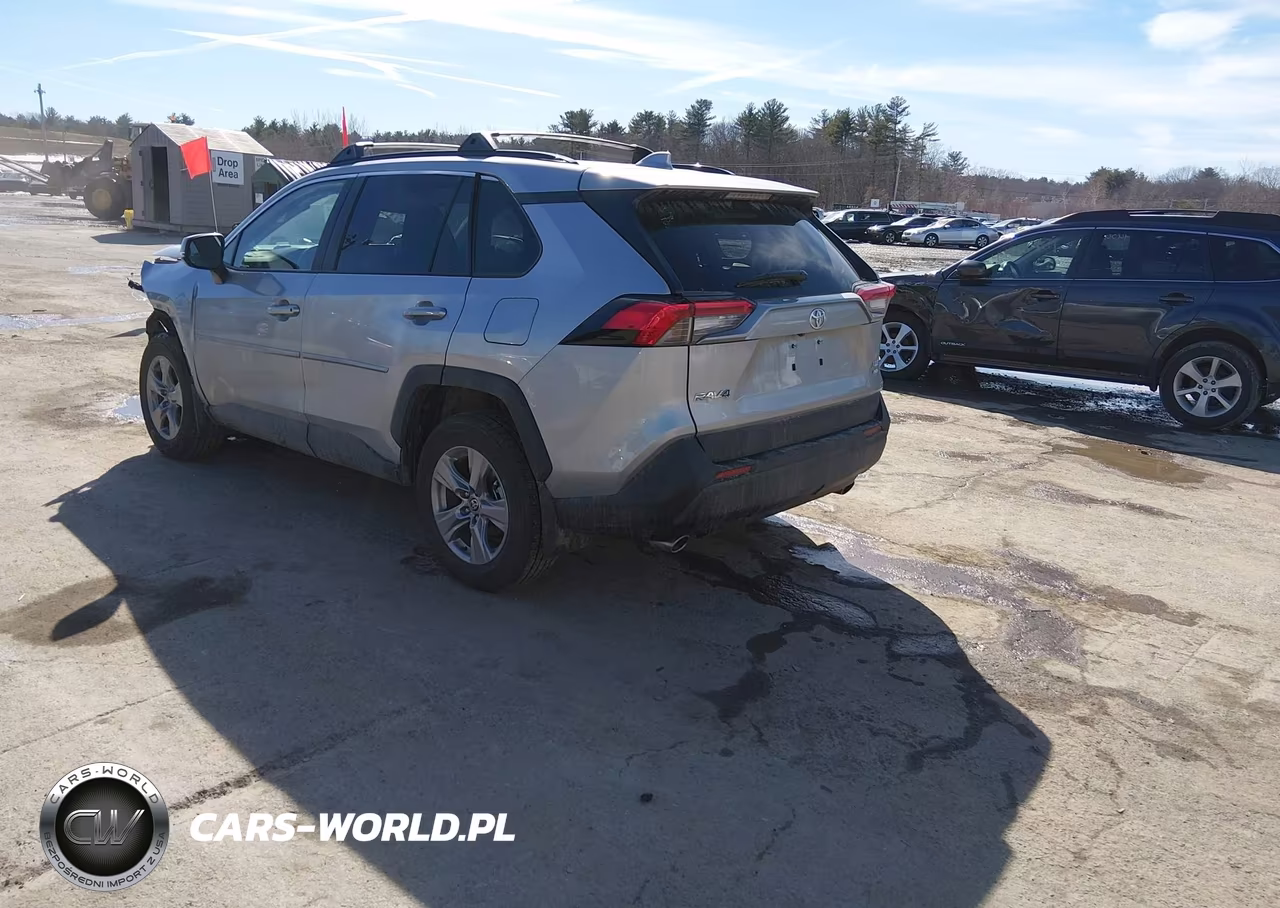 2025 Toyota Rav4 Xle VIN:2T3P1RFV5SW576734 - 3