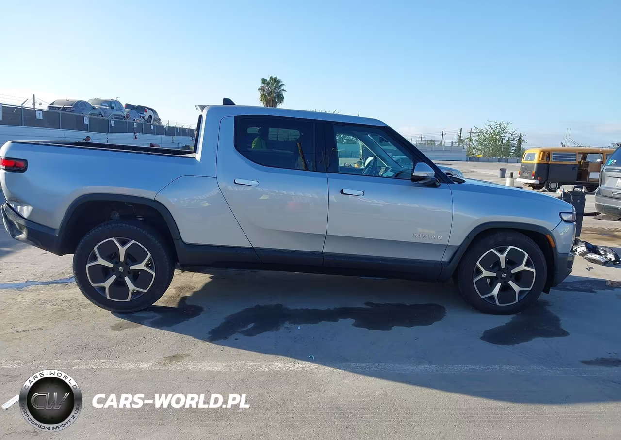 2024 Rivian R1T Adventure Dual Motor Large Pack-Adventure Dual Motor Perf Large Pack VIN:7FCTGBAA7RN030439 - 14
