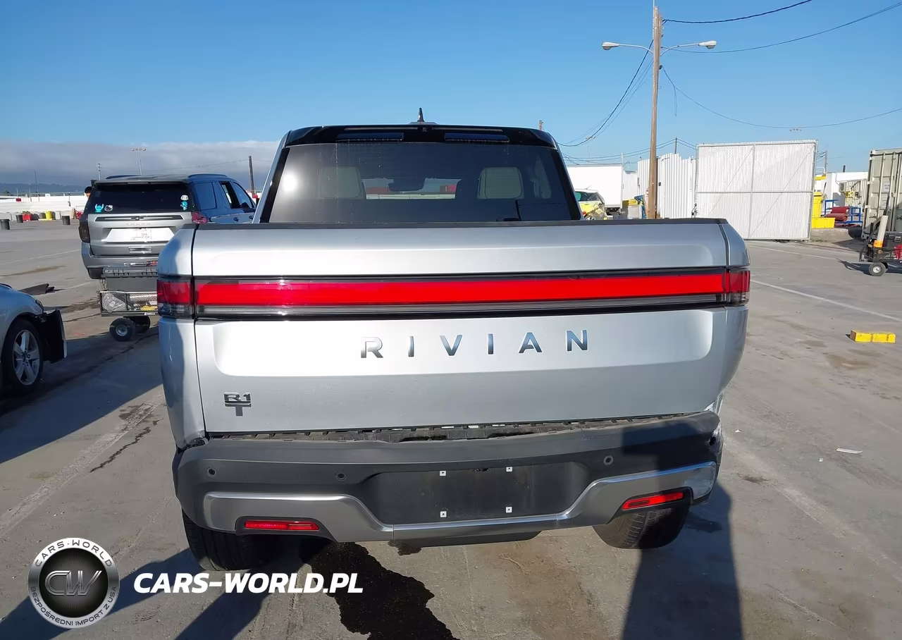 2024 Rivian R1T Adventure Dual Motor Large Pack-Adventure Dual Motor Perf Large Pack VIN:7FCTGBAA7RN030439 - 17