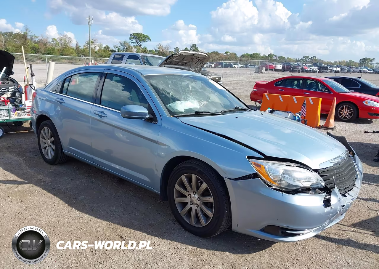 2012 Chrysler 200 Touring – zdjęcie 1 z 11
