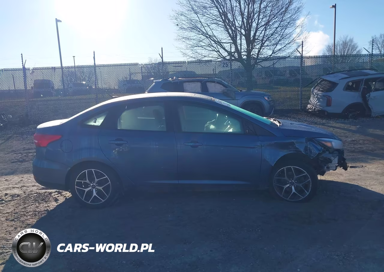 2018 Ford Focus Sel VIN:1FADP3H29JL298185 - 13