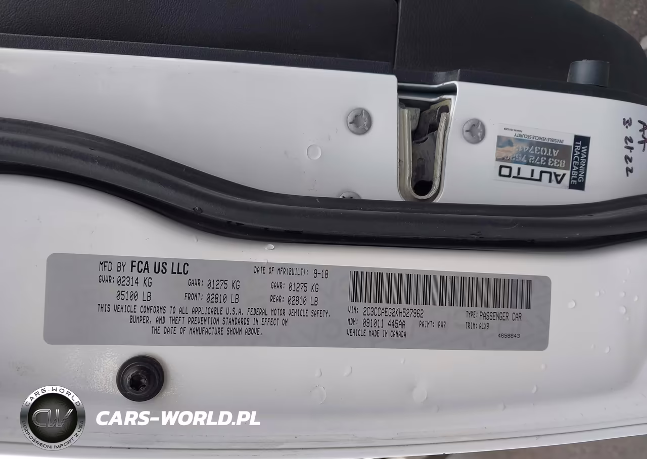 2019 Chrysler 300 Limited VIN:2C3CCAEG2KH527962 - 9