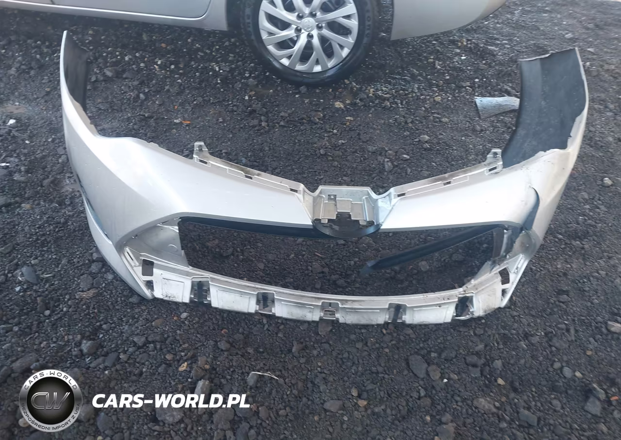 2018 Toyota Corolla Le VIN:5YFBURHEXJP753558 - 12