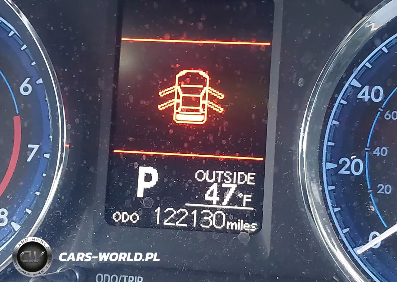 2018 Toyota Corolla Le VIN:5YFBURHEXJP753558 - 16