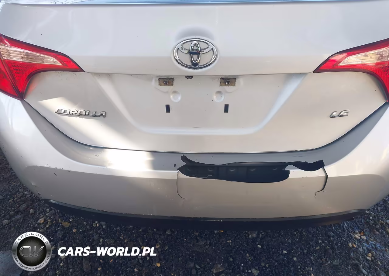 2018 Toyota Corolla Le VIN:5YFBURHEXJP753558 - 21