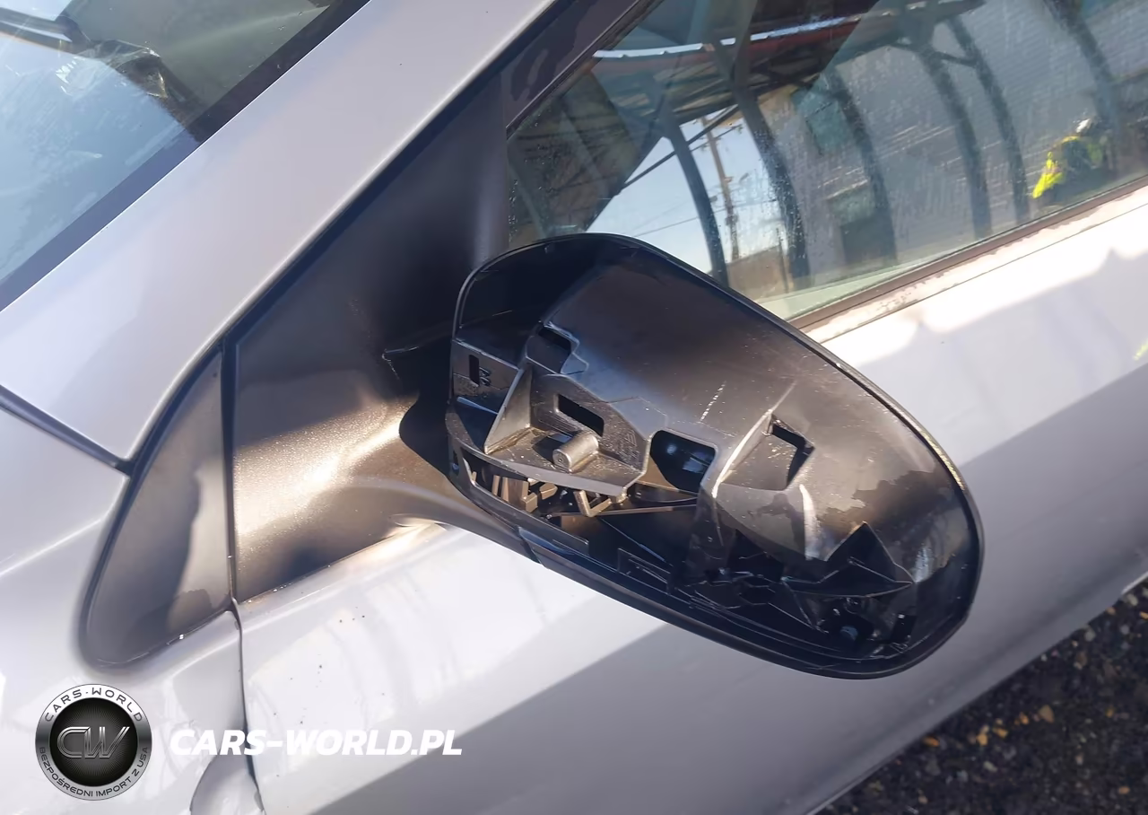 2018 Toyota Corolla Le VIN:5YFBURHEXJP753558 - 22