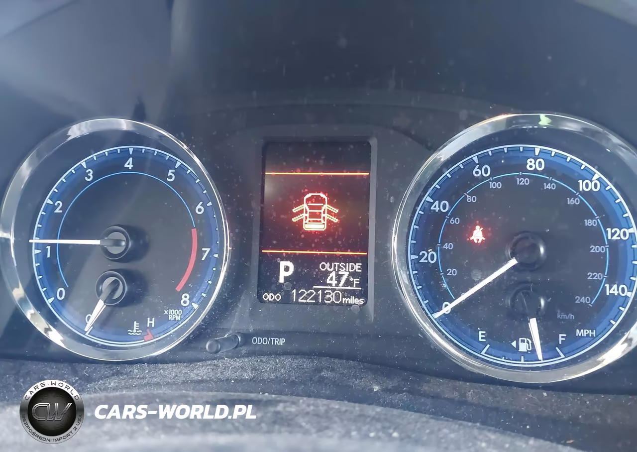 2018 Toyota Corolla Le VIN:5YFBURHEXJP753558 - 7