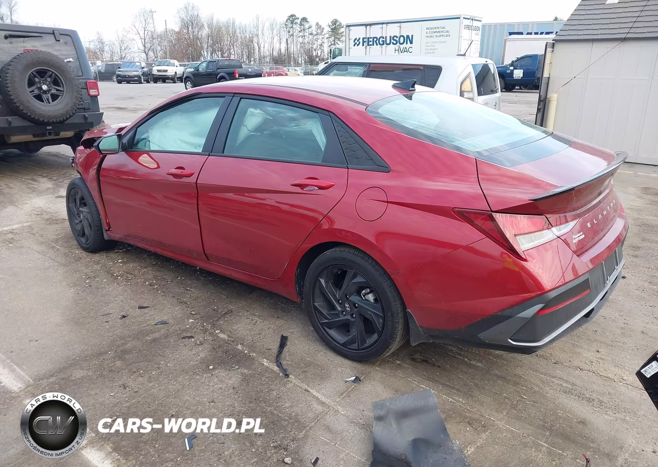 2026 Hyundai Elantra Sel Sport VIN:KMHLM4DG1TU103730 - 3