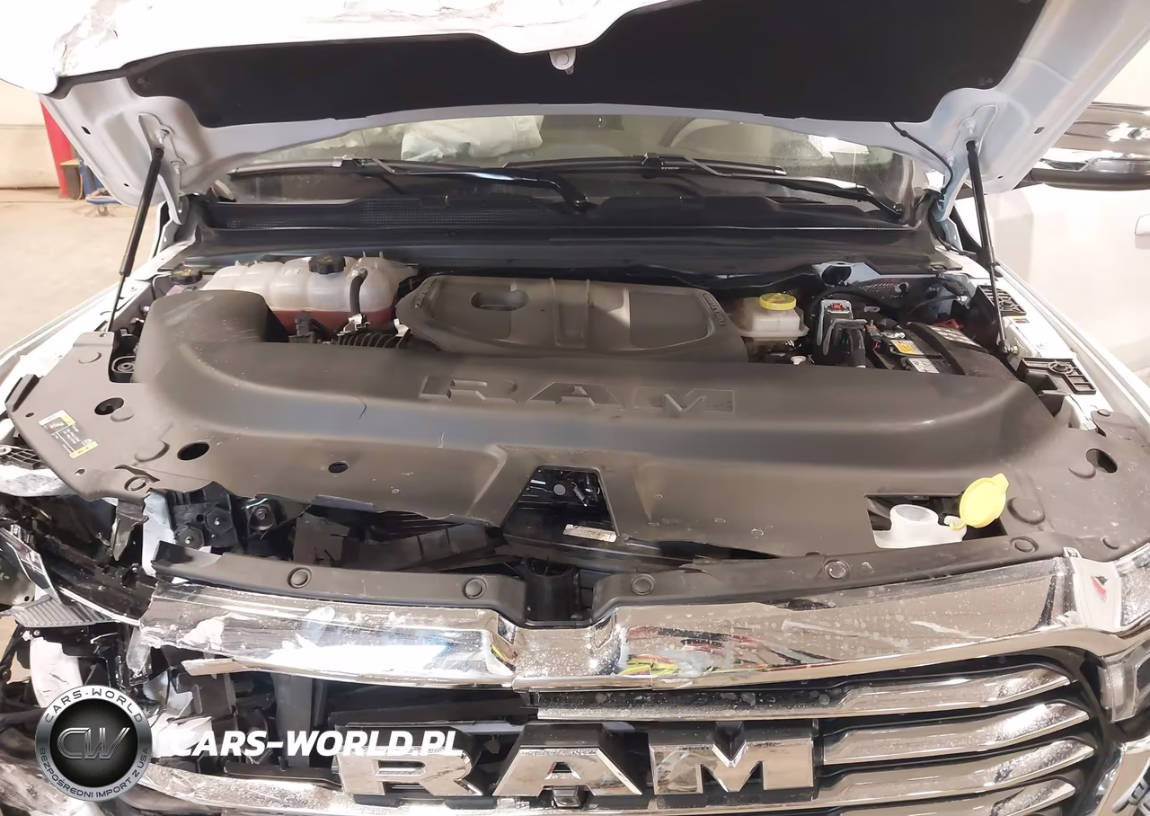 2026 Ram 1500 Laramie 4X4 5'7 Box VIN:1C6SRFJP5TN163044 - 10