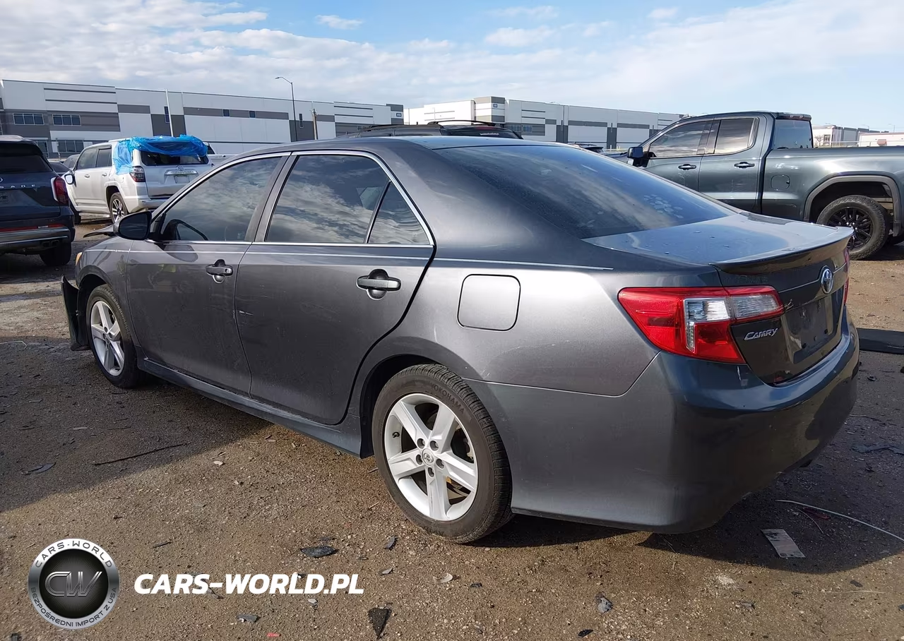2013 Toyota Camry Se VIN:4T1BF1FK9DU277293 - 3