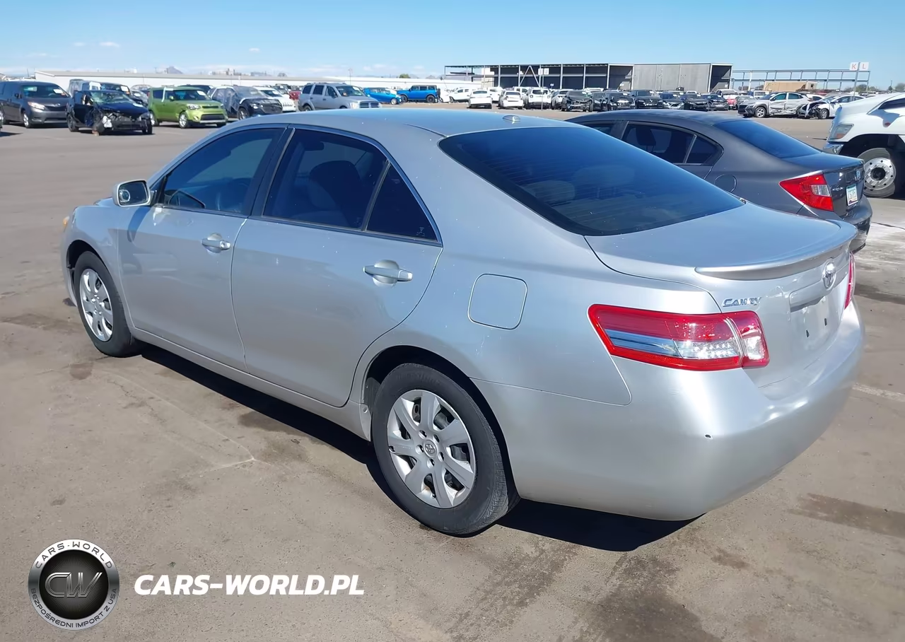 2010 Toyota Camry Le VIN:4T4BF3EKXAR014860 - 3