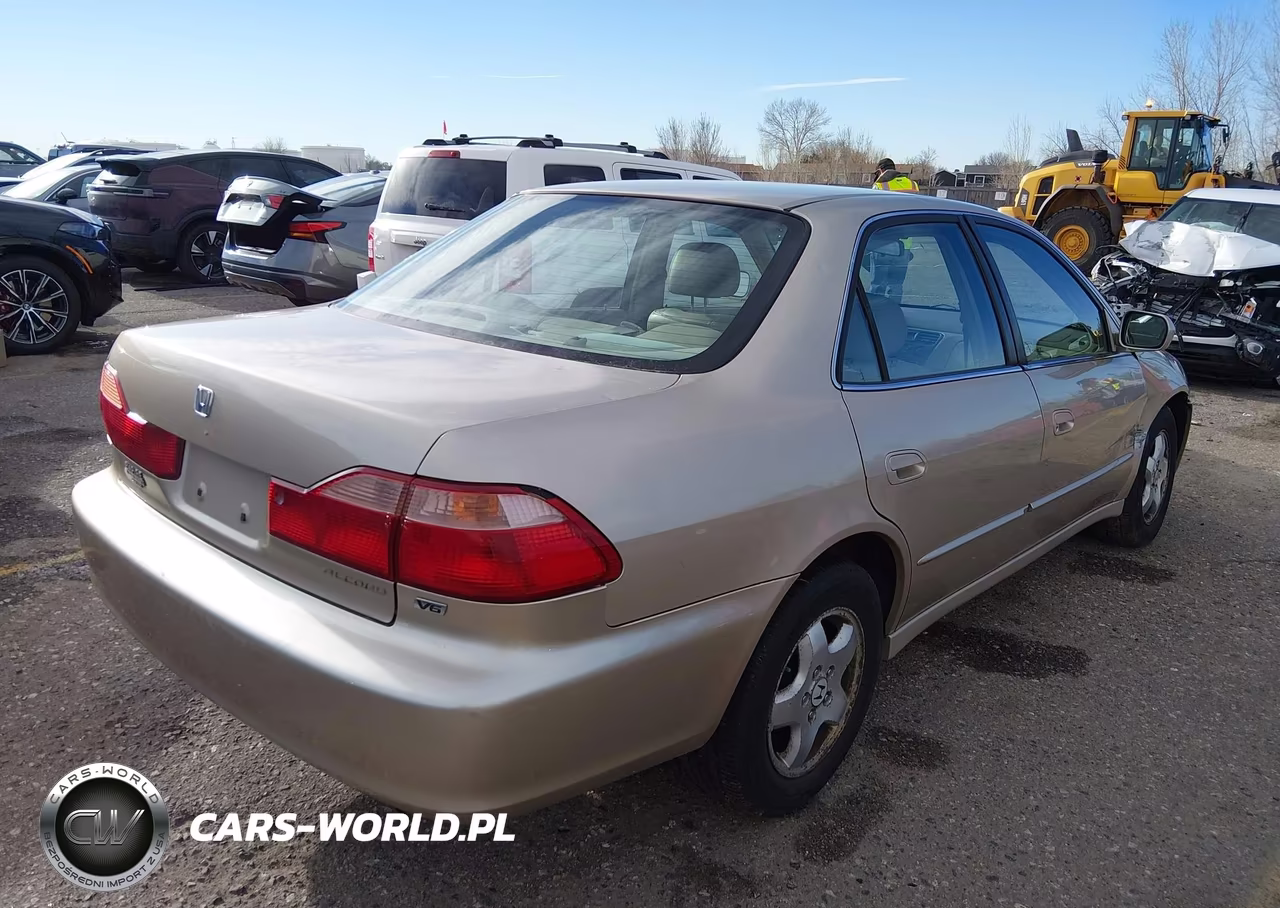 2000 Honda Accord 3.0 Ex VIN:1HGCG1651YA071636 - 4
