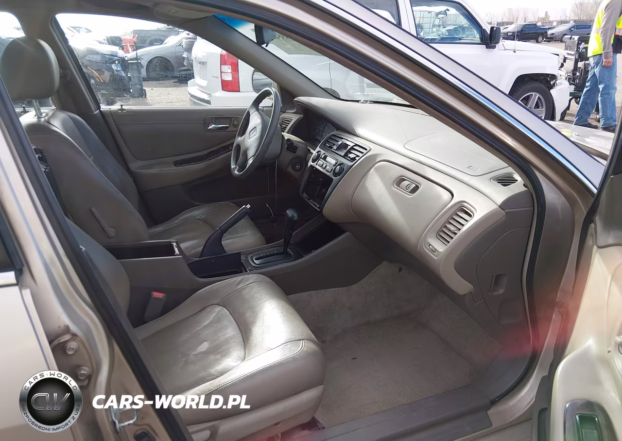 2000 Honda Accord 3.0 Ex VIN:1HGCG1651YA071636 - 5