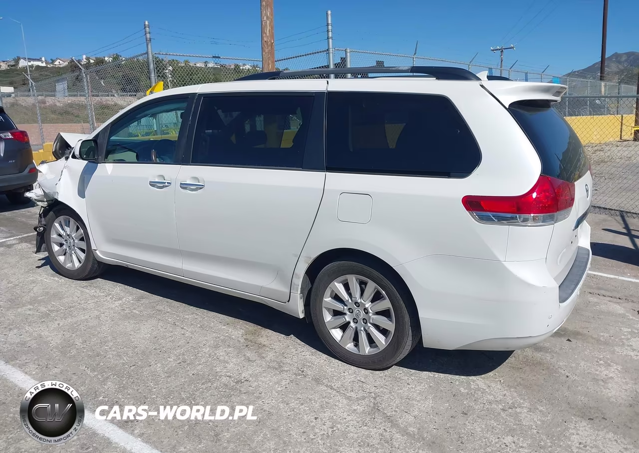 2011 Toyota Sienna Limited V6 VIN:5TDYK3DC5BS034339 - 14