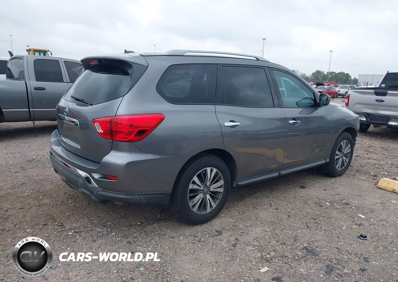 2017 Nissan Pathfinder S VIN:5N1DR2MN7HC637112 - 4