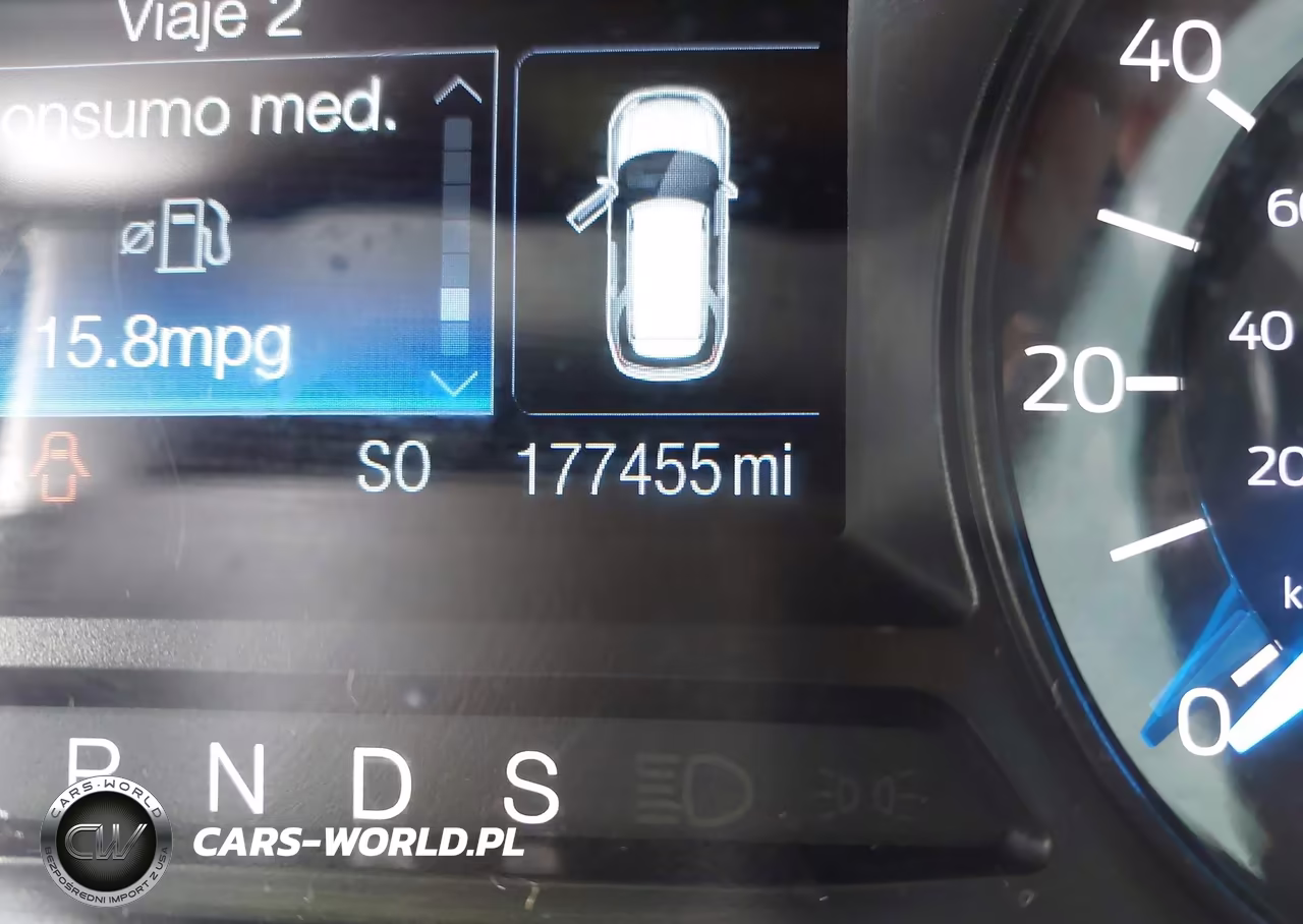 2016 Ford Explorer VIN:1FM5K8BHXGGB63124 - 15