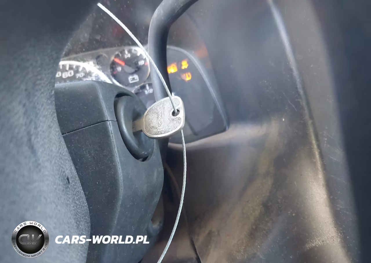 2012 Chevrolet Express 2500 Work Van VIN:1GCWGGFA1C1116403 - 11