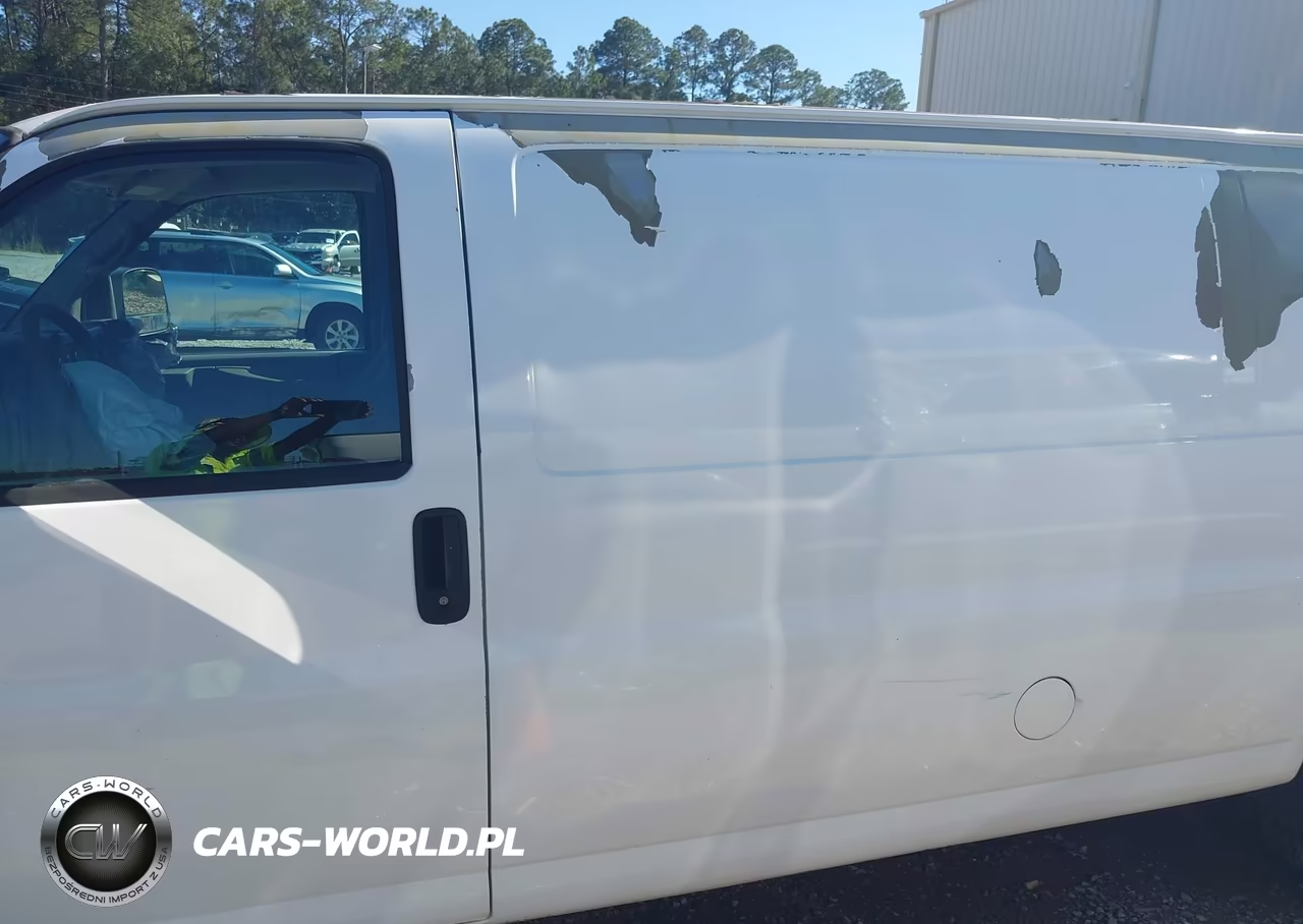 2012 Chevrolet Express 2500 Work Van VIN:1GCWGGFA1C1116403 - 14