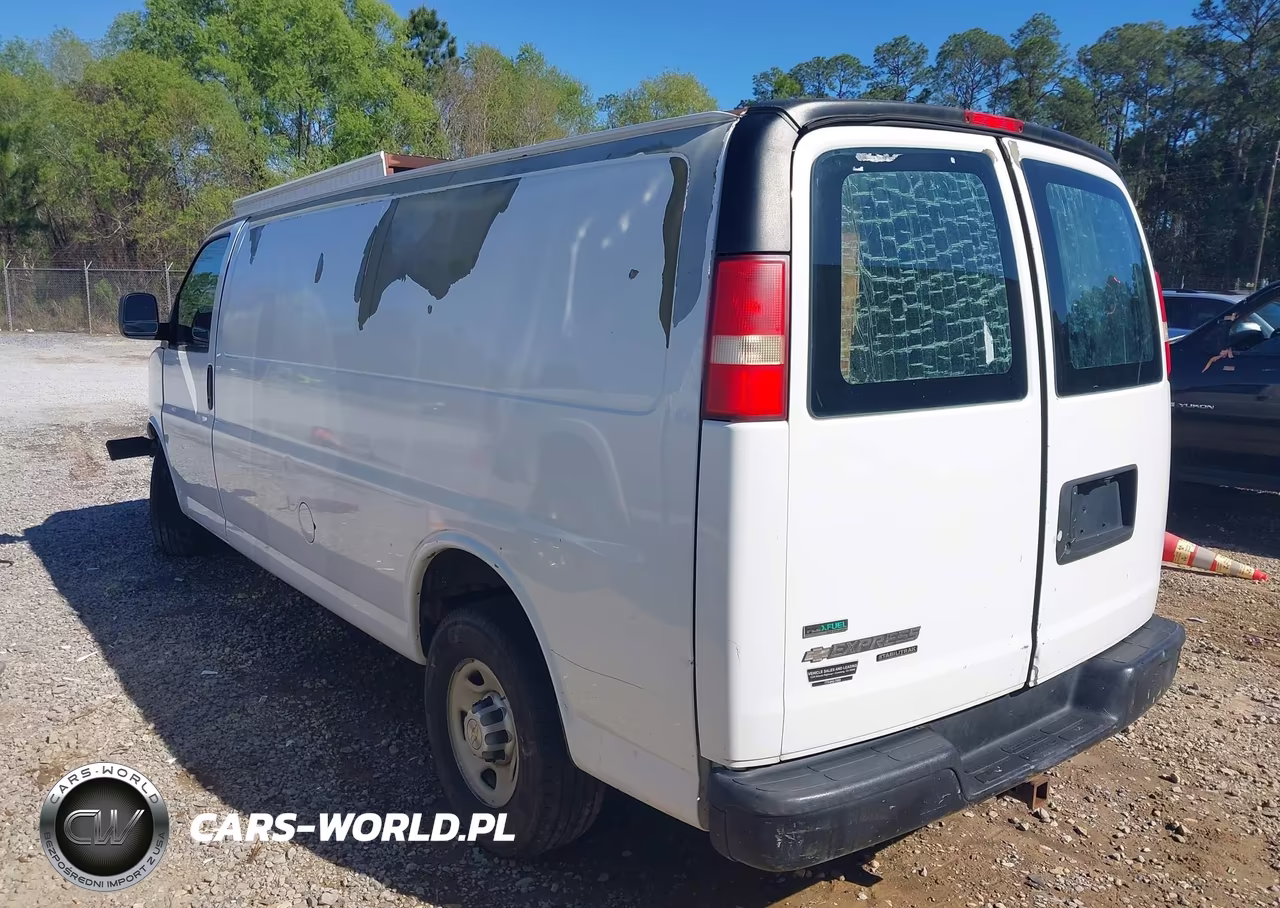 2012 Chevrolet Express 2500 Work Van VIN:1GCWGGFA1C1116403 - 3