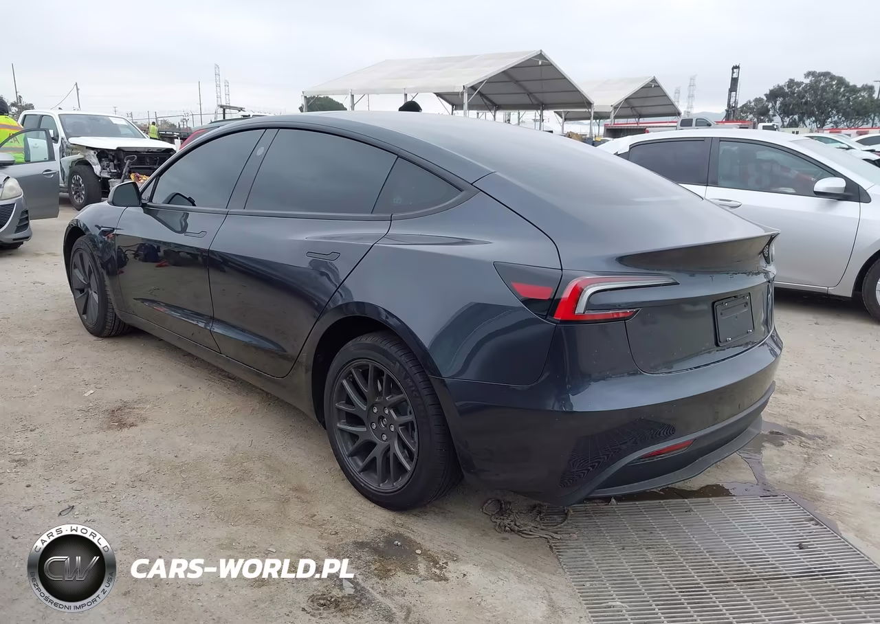 2026 Tesla Model 3 Premium Rear-Wheel Drive-Standard Rear-Wheel Drive VIN:5YJ3E1EA0TF122840 - 3