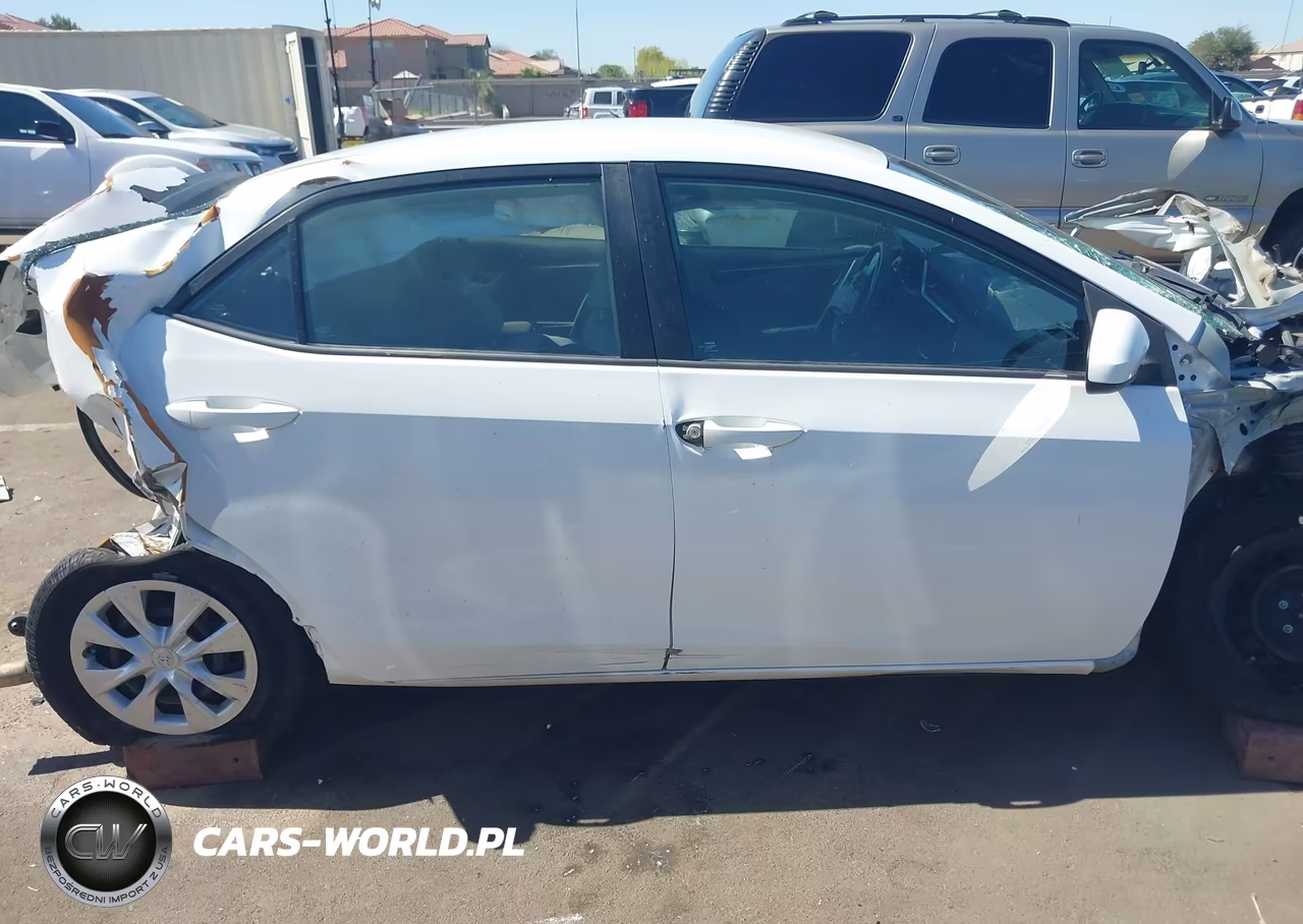 2017 Toyota Corolla L VIN:5YFBURHE2HP693429 - 13