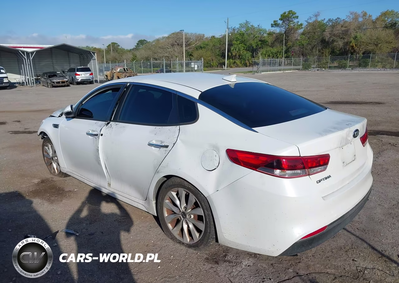 2017 Kia Optima Lx VIN:5XXGT4L35HG123595 - 3