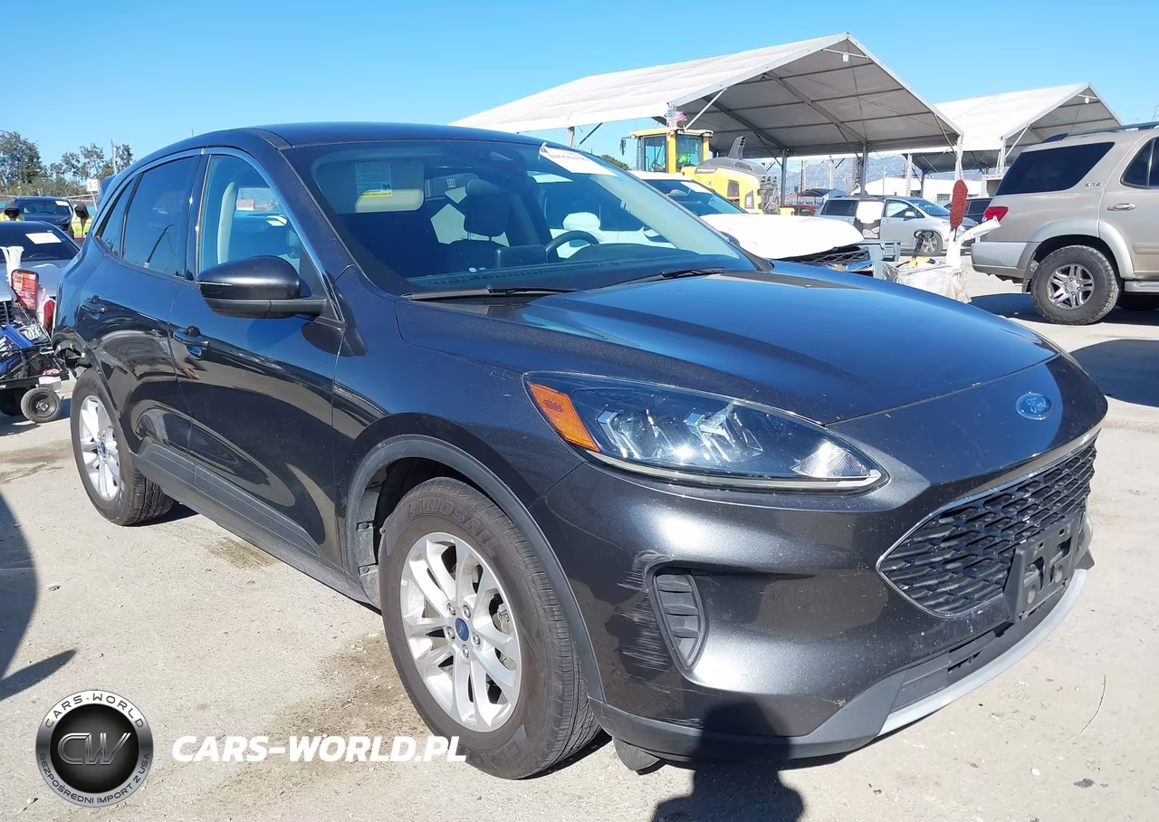 2020 Ford Escape Se