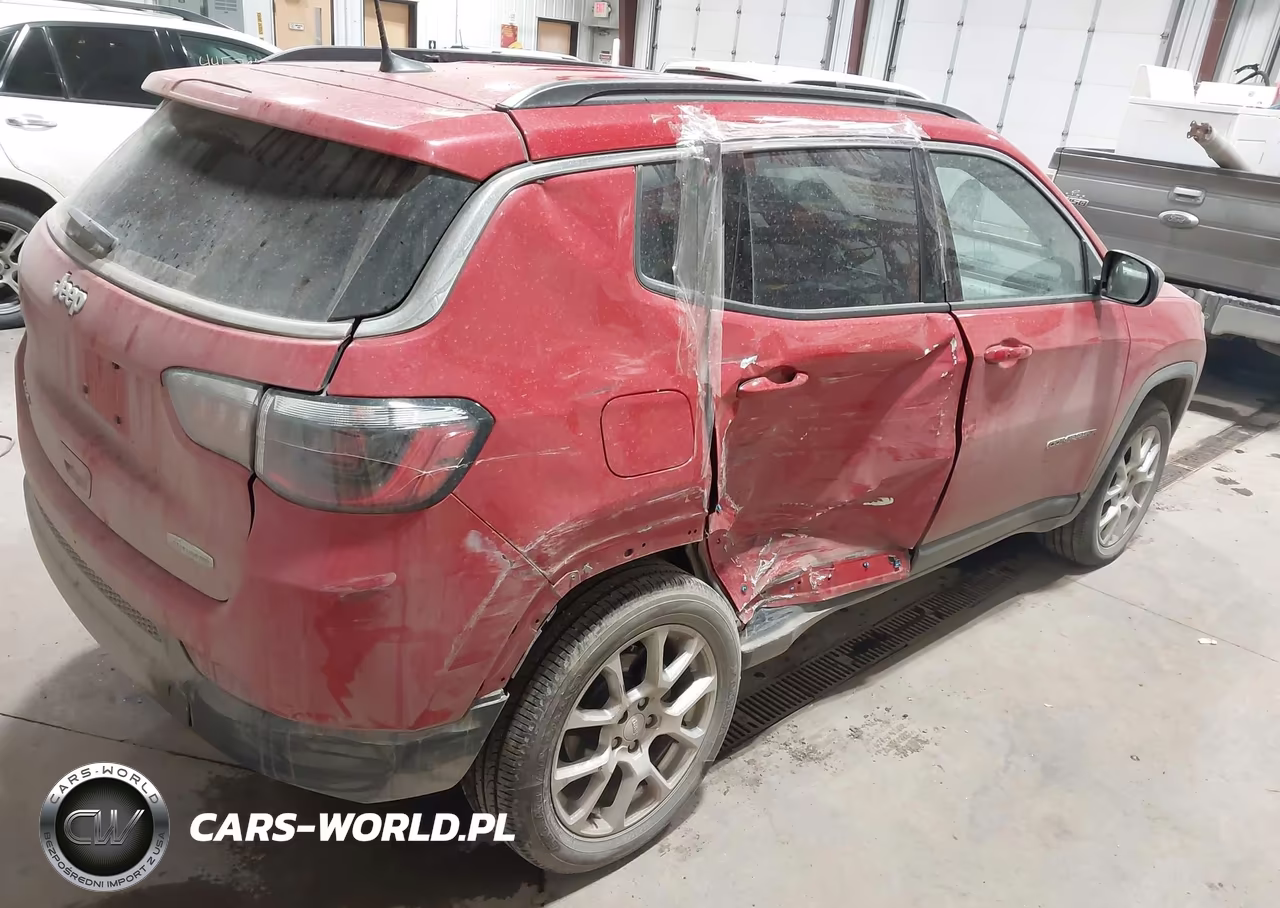 2024 Jeep Compass Latitude Lux Fwd VIN:3C4NJDFN9RT594021 - 4