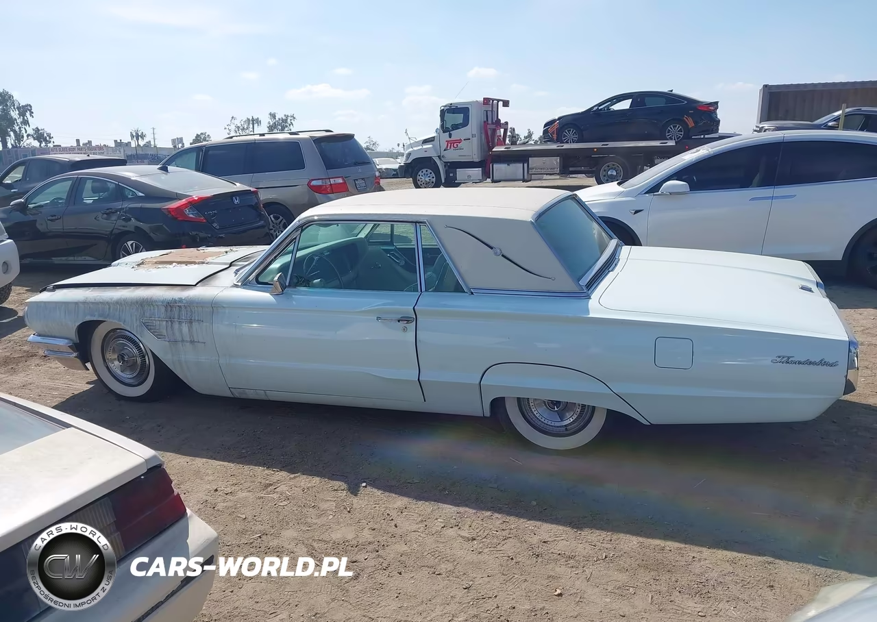 1965 Ford Thunderbird VIN:5Y87Z136555 - 13