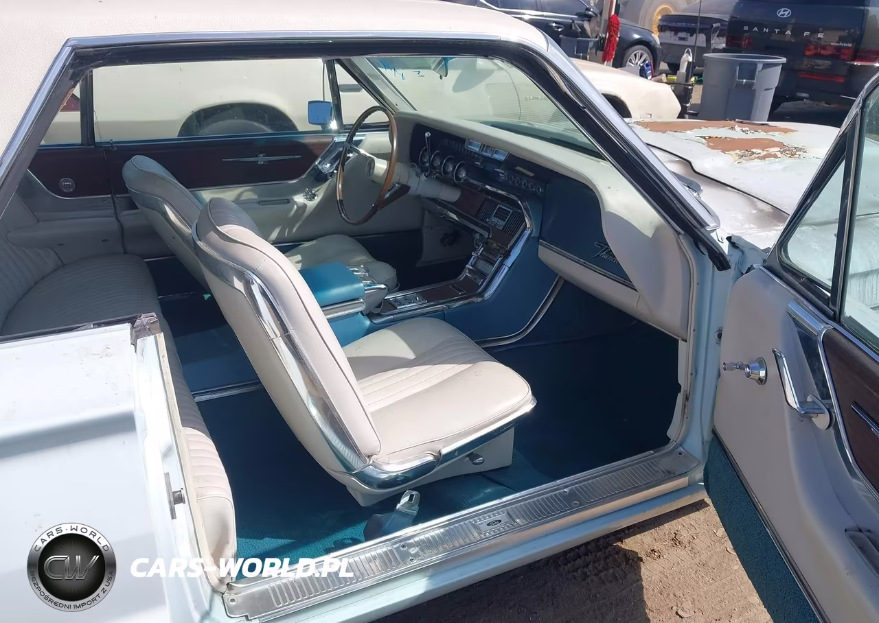 1965 Ford Thunderbird VIN:5Y87Z136555 - 5