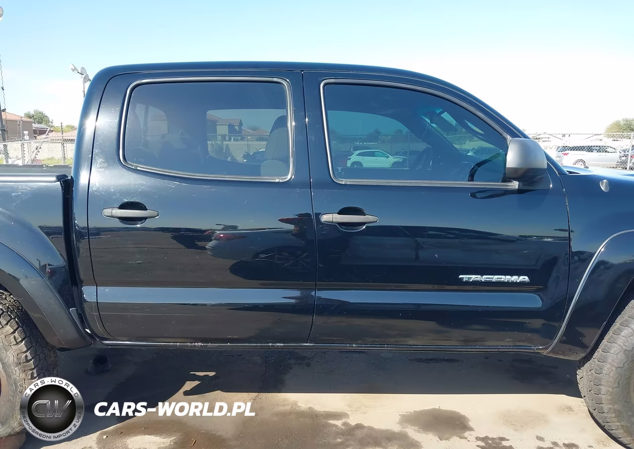 2015 Toyota Tacoma Prerunner V6 VIN:5TFJU4GN5FX081434 - 14