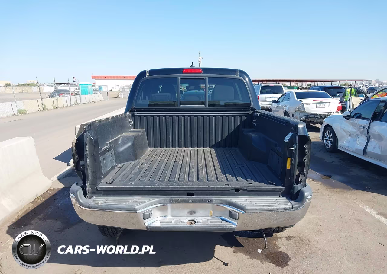 2015 Toyota Tacoma Prerunner V6 VIN:5TFJU4GN5FX081434 - 18