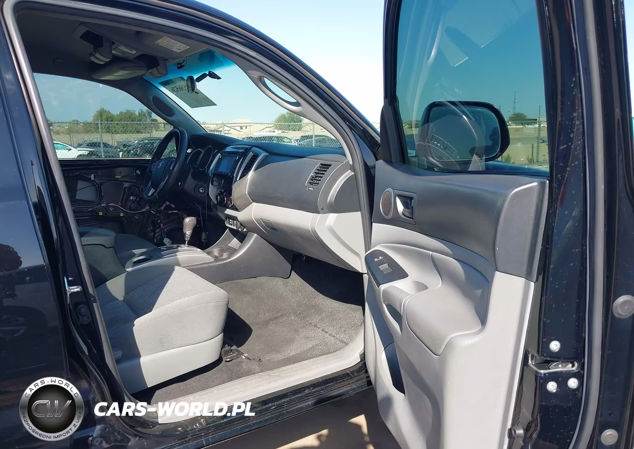 2015 Toyota Tacoma Prerunner V6 VIN:5TFJU4GN5FX081434 - 5